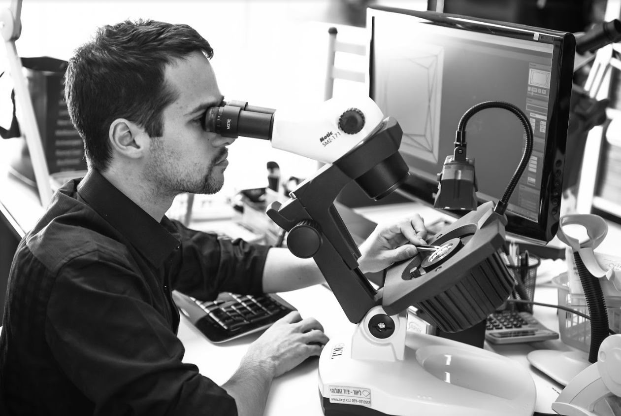 ציוד לבדיקה גמולוגית מקצועית - יהלומים ותכשיטים